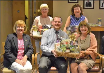  ??  ?? The Pettitt’s SuperValu 3Ts qualifier in Wexford. Back (from left): Carmel Murphy (gross), Caroline Creane (second). Front (from left): lady Captain Patricia Hanton, Nicky Byrne (Pettitt’s SuperValu), Geraldine Draper (winner), lady President Róisín...