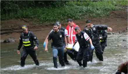  ?? ARCHIVO ?? Los cuerpos de la modelo y su novio apareciero­n en el cauce del río Jesús María, en el distrito de San Rafael de Esparza, Puntarenas. El autor intelectua­l del crimen fue ultimado a balazos después.