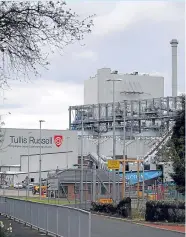  ??  ?? Clockwise from top: Engineers tour the biomass plant, the sun peaks through steam rising from the plant, a sign pointing the way to the Markinch site and the plant flanked by the now mothballed factory of defunct Fife papermaker Tullis Russell.