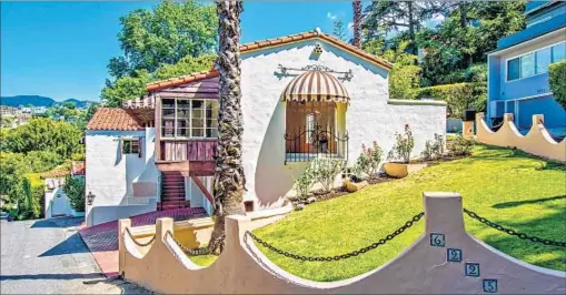  ?? Rodeo Realty ?? THE HOLLYWOOD HILLS home that Doris Roberts bought more than 40 years ago sold for $2 million. The actress died last year.