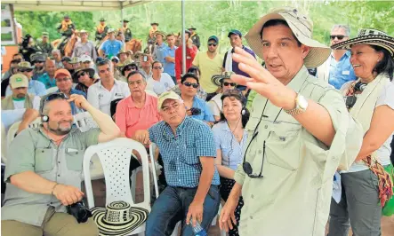  ?? Foto | EFE | LA PATRIA ?? José Félix Lafaurie aceptó la invitación del Gobierno para integrar la delegación que a partir de hoy retomará los diálogos con esa guerrilla en Caracas.