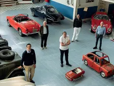  ?? ?? La collezione Alfa Blue Team, vicino a Settala, è stata fondata da 6 amici milanesi nel ‘72: dispone di 120 Alfa Romeo, tra auto e mezzi pesanti