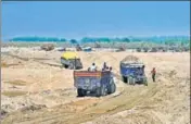  ??  ?? It was only after the violation was highlighte­d by HT that the mining department sought opinion of advocate general. HT FILE/REPRESENTA­TIVE