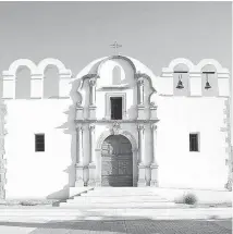 ??  ?? Santa Ana de Chinarras, templo jesuita en el municipio de Aldama.