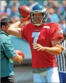  ?? DIGITAL FIRST MEDIA FILE ?? Despite what the critics say, Sam Bradford is a capable quarterbac­k to lead this year’s Eagles.