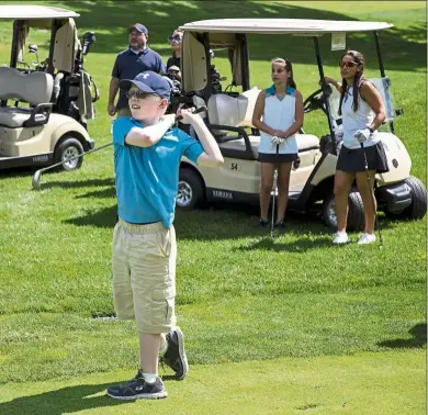  ??  ?? tim Hengst, who is legally blind, has been playing golf for about three years. He started playing after hearing about the Mid-atlantic Junior blind Golfers associatio­n (Jbga). — Photos: tns