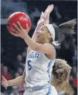  ?? L. TODD SPENCER/STAFF FILE ?? Victoria Morris tied for Old Dominion’s team lead with 11.8 points per game last season, but she’s not playing for the Monarchs this season.