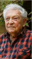  ?? Ariel Jerozolims­ki/Folhapress ?? O israelense Yitzhak Arad, 91, de origem lituana, que sobreviveu ao Holocausto e viu a fundação de Israel