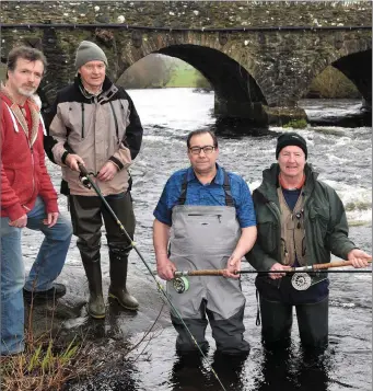  ?? Photo by Michelle Cooper Galvin ?? Laune Salmon and Trout Anglers’ Associatio­n members Stuart Stephens, Michael Collins, Billy Cotter (chairman) and Billy Downes (secretary) at Beaufort Bridge on Monday highlighti­ng the threat to a fishery they say is now on the brink of collapse. Commercial fishing at the mouth of the Laune and a thriving seal population, including ‘specialist’ seals venturing as far as the Lakes of Killarney for food are hastening the end of the Laune salmon, anglers warn.