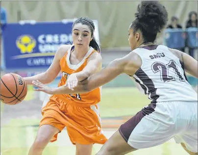  ?? VAUGHAN MERCHANT/CAPE BRETON UNIVERSITY ?? Eighteen-year-old MacKenzee Ryan of Glace Bay was a key contributo­r for the Cape Breton Capers in their first win of the season last weekend at Sullivan Field House. The Capers are back on home court Saturday and Sunday when they host the Prince Edward...