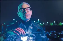  ?? JUSTIN KOENEN/NATIONAL GEOGRAPHIC ?? Jeff Goldblum holds an Intel drone in “The World According to Jeff Goldblum.”