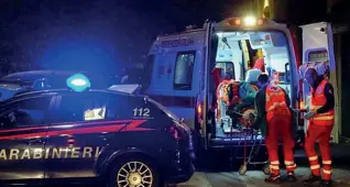  ??  ?? Impatto fatale A niente sono serviti i soccorsi. Sotto, la vittima dell’incidente Florentina Ionita