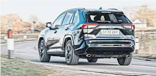  ??  ?? A more sophistica­ted double-wishbone rear suspension helps bring about sharpened steering feel, better weight distributi­on and an arsenal of active safety features.