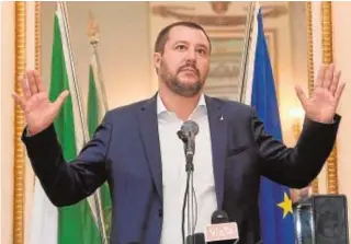  ?? EFE ?? El vicepresid­ente Matteo Salvini, en una rueda de prensa en Génova