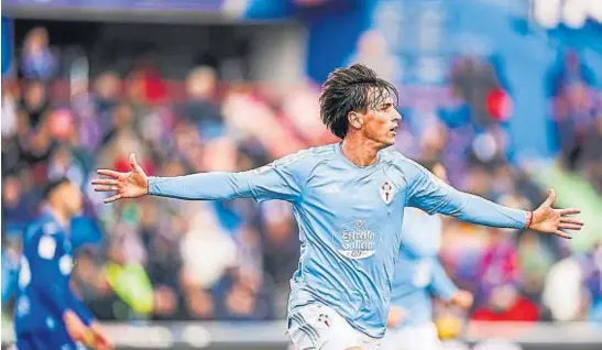  ?? CELTA ?? TADEO ALLENDE. El delantero oriundo de Mina Clavero fue vendido por Godoy Cruz al Celta de Vigo de España. El Albirrojo debe cobrar por tener la mitad de su ficha.