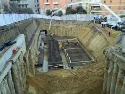  ?? (foto Antonella Villani/Ansa) ?? Una veduta del cantiere in via Livio Andronico nei giorni prima del crollo di ieri