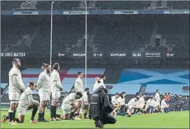  ?? FOTO: EFE ?? El Estadio de Twickenham, vacío por la pandemia en el estreno del XV de La Rosa