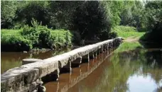  ??  ?? The old Roman footbridge in the middle of Vilhonneur.