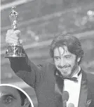  ?? AP PHOTOS ?? Al Pacino holds the Oscar for his role in “Scent of a Woman.” Inset: In “Glengarry Glen Ross.”