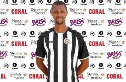  ??  ?? Ibrahim Alhassan, de 21 anos, vai continuar na Madeira, mas no Nacional...