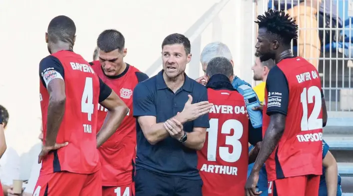  ?? FOTO REUTERS / KARINA HESSLAND ?? Bayer Leverkusen-coach Xabi Alonso bij een duel eind vorige maand.