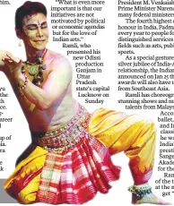  ??  ?? Ramli in a captivatin­g pose during one of his classical dance performanc­es.