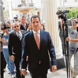  ?? REUTERS ?? Guaidó llega a una sesión de la Asamblea Nacional