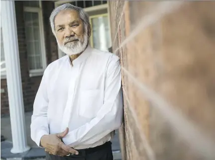  ?? DARREN BROWN/OTTAWA CITIZEN FILES ?? Mumtaz Akhtar, an Ottawa man who has fostered eight Muslim children since 2000, says that the foster parent assessment process is overly intrusive. ‘Because I was so keen on becoming a foster parent, I co-operated,’ he said.