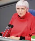  ?? Foto: dpa ?? Claudia Roth ist Vizepräsid­entin des Bundestags.