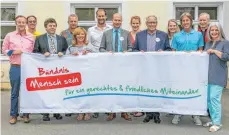  ?? FOTO: RALF LIENERT ?? Das Bündnis „Mensch sein“setzt sich ein für ein gerechtes und friedliche­s Miteinande­r.