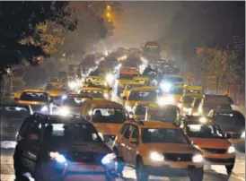  ?? SANCHIT KHANNA/HT PHOTO ?? Traffic crawled at Shankar Road on Wednesday evening.