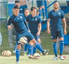  ??  ?? Entrenamie­nto del Cruz Azul