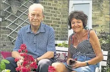  ??  ?? Nicola Jordan and husband Kevin shielding in their home