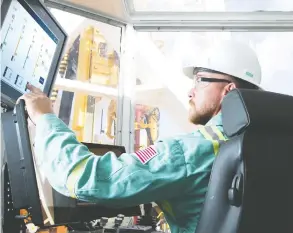  ?? ROBEERT SEARLE ?? The industry is now increasing­ly competing for contracts based on bytes
rather than drill bits as technology takes on a significan­t role.