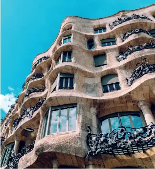  ??  ?? In demand Travellers can now enjoy Barcelona’s Casa Milà all year round隨時出發旅­客現在可於全年任何時­候前往巴塞羅那欣賞米­拉之家的建築特色