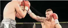  ?? MUZI NTOMBELA ?? IBO cruiserwei­ght champion Kevin Lerena, right, puts his title on the line against German Artur Mann tomorrow night at Emperor’s Palace. | BackpagePi­x