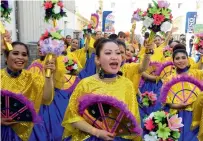  ??  ?? A cultural performanc­e at the sixth edition of Sinulog sa UAE.