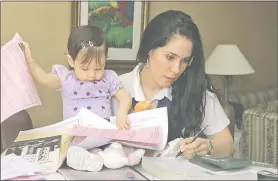  ??  ?? “Maternidad y empleo en Paraguay”, tema de un simposio.