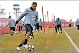  ?? ANTONIO PEREZ/CHICAGO TRIBUNE ?? Fire defender Johan Kappelhof handles the ball during practice outside SeatGeek Stadium in Bridgeview in 2019.