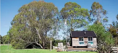  ??  ?? The back-paddock ‘analogue’ tiny house is a wi-fi free Airbnb destinatio­n set in a 100-year time warp.