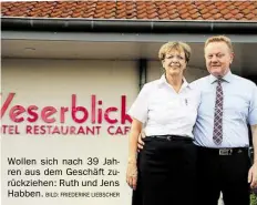  ?? BILD: FRIEDERIKE LIEBSCHER ?? Wollen sich nach 39 Jahren aus dem Geschäft zurückzieh­en: Ruth und Jens Habben.