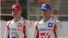  ??  ?? Mick Schumacher (r.) und Nikita Mazepin fahren in dieser Saison für das Team Haas