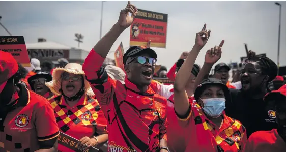  ?? Photo: Alet Pretorius/Gallo Images ?? Workers affiliated to Cosatu during the National Day of Action on 7 October 2021 in Rustenburg.