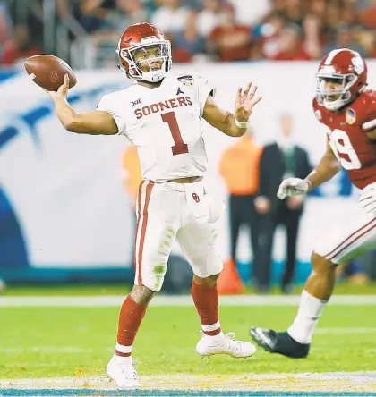  ?? MICHAEL REAVES/TNS FILE ?? Kyler Murray, the 2018 Heisman Trophy winner, could be a top-10 pick in the NFL draft despite being considered undersized for his position.