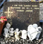  ?? Photo by Michelle Cooper Galvin and (below) White Strand Beach where ‘Baby John’s’ body was discovered ?? ‘Baby John’s’ grave in Cahersivee­n.