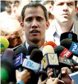  ?? KEYSTONE ?? Guaidó si appella al Papa