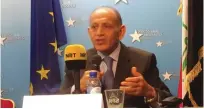  ??  ?? BRUSSELS: Head of the Iraq Mission to the EU and Iraqi Ambassador in Belgium Jawad Al Hindawi speaks during the press conference. — KUNA