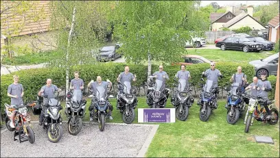 ?? Picture: Paul Smith ?? Bikers fundraisin­g for the Epilepsy Society, which helped care for Guy Bullen