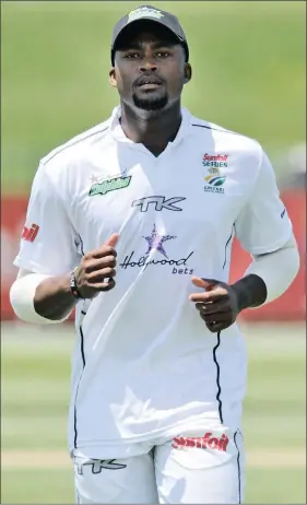  ?? PICTURE: BACKPAGEPI­X ?? TWENTY one-year-old Dolphins all-rounder Andile Phehlukway­o has already establishe­d himself in the Proteas T20 and one-day internatio­nal squads. He now gets his chance in the Test arena.