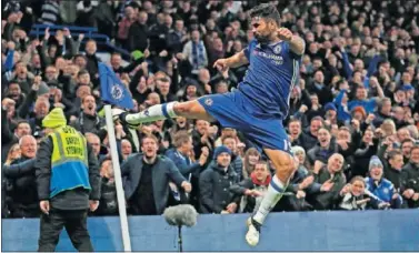  ??  ?? AMENAZA. Diego Costa, máximo goleador de la Premier, será el peligro para el Tottenham.